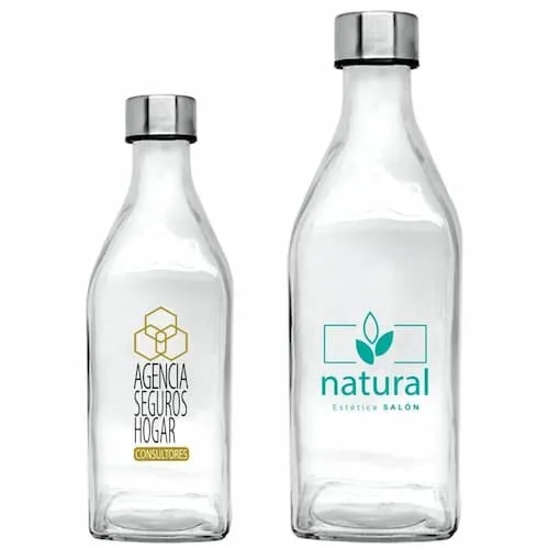 DELTA bouteille en verre carrée avec bouchon argenté. 1 l. Non personnalisé