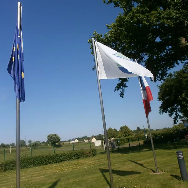 Achat de drapeaux et oriflammes publicitaires.