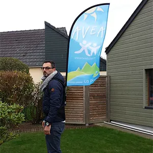 Offre de marketing de rue drapeau sac à dos.