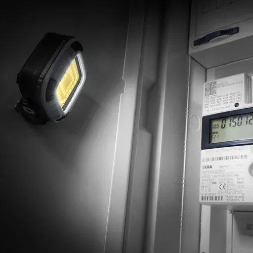 Projecteur LED Ultra-Compact Personnalisable - 800 Lumens