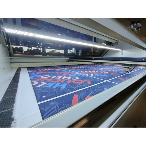 Découpe Laser Sur Mesure - Textile, PVC, Bois et Matériaux Divers