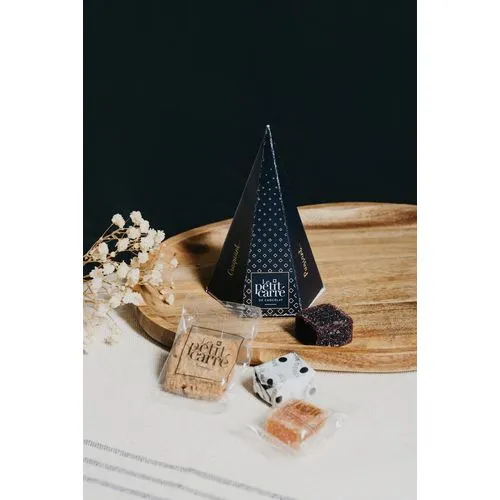 Pyramide Gourmande Personnalisée - 9 Douceurs Artisanales Bio