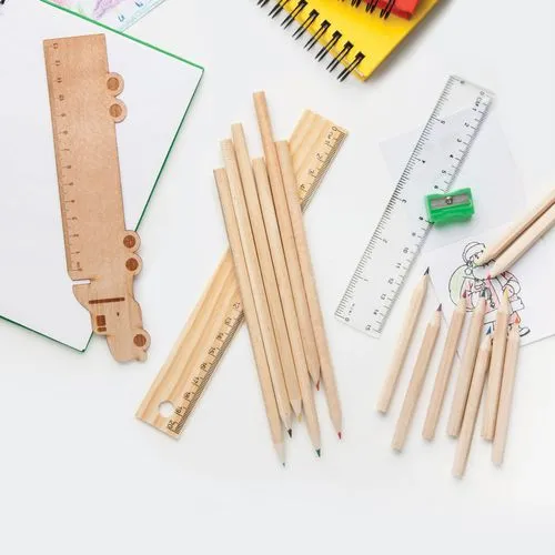 règle en bois Looney