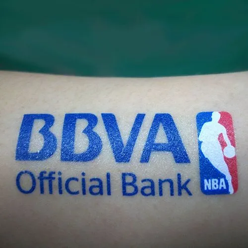 Tatouage temporaire luminescent personnalisé 40x40mm