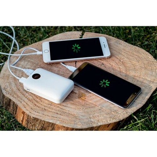 Power Bank 10000 mAh Compact avec Affichage Digital Personnalisable