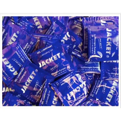 Préservatifs personnalisés avec gel en pochette cartonnée