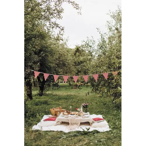 GUIRLANDE GUINGUETTE EN TISSU VICHY ET GALON VINTAGE 3M