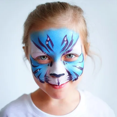 Palette de maquillage 8 couleurs avec applicateur et éponge