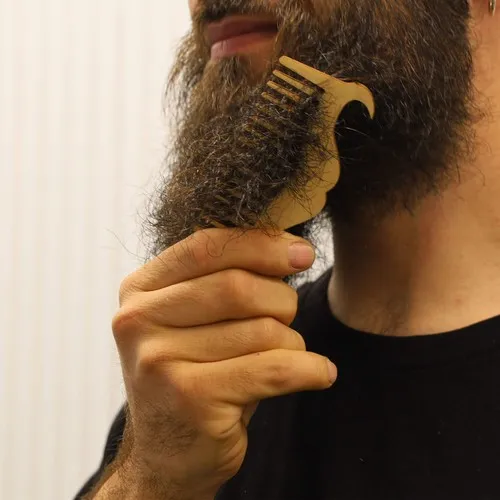 PEIGNE EN BOIS GRAVÉ AU LASER PERSONNALISABLE