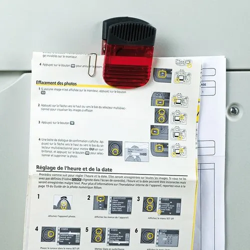 PINCE A COURRIER AVEC AIMANT