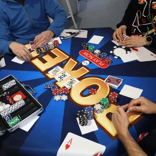 PLATEAU DE POKER PERSONNALISABLE