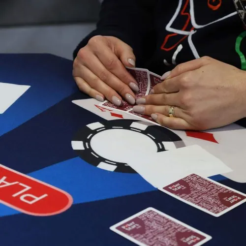 PLATEAU DE POKER PERSONNALISABLE