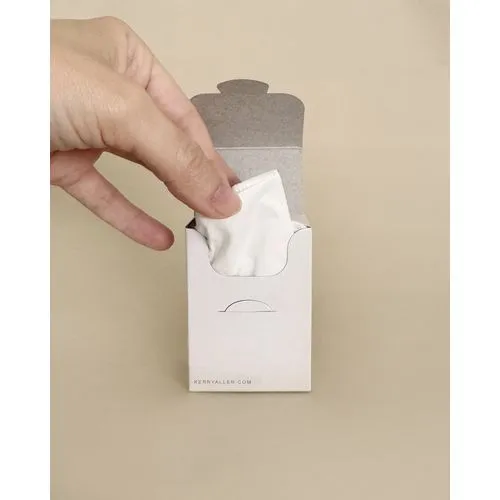 Pocketbox en carton avec 8 mouchoirs