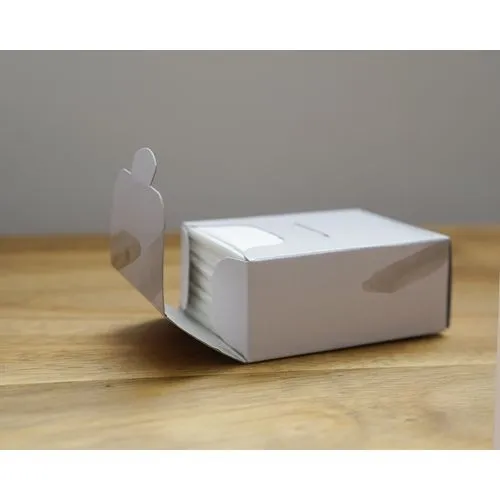 Pocketbox en carton avec 8 mouchoirs