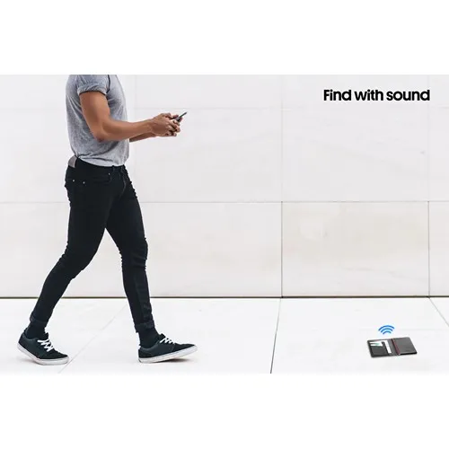 Porte-passeport en RCS avec géolocalisation Travelfinder