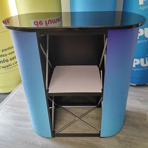 Constructeur de pupitre et comptoir d'accueil.