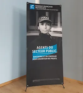 Fabricant de roll-up publicitaire personnalisable pour entreprise.