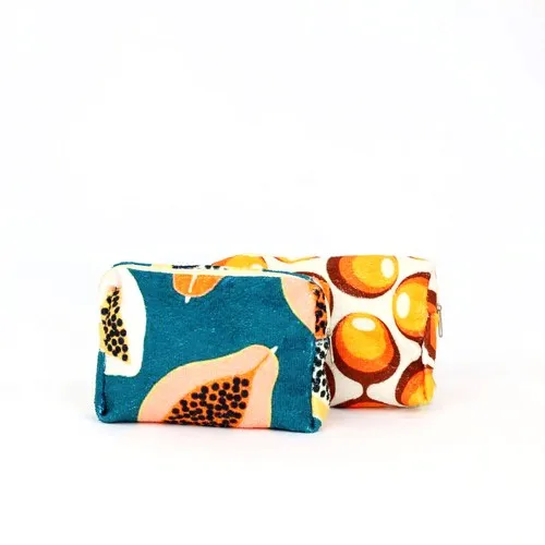 SERVIETTE PERSONNALISABLE NÉCESSAIRE NÉCESSAIRE