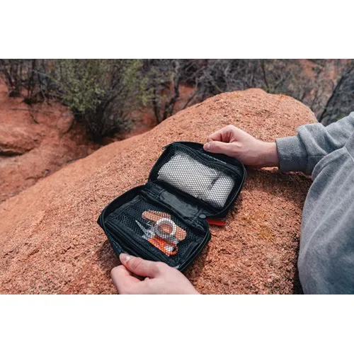 Set de premiers secours en PU nubuck recyclé RCS