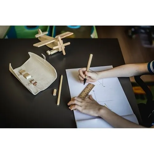 Set scolaire, trousse, crayon, stylo bille, règle, gomme et taille-crayon | Lauren