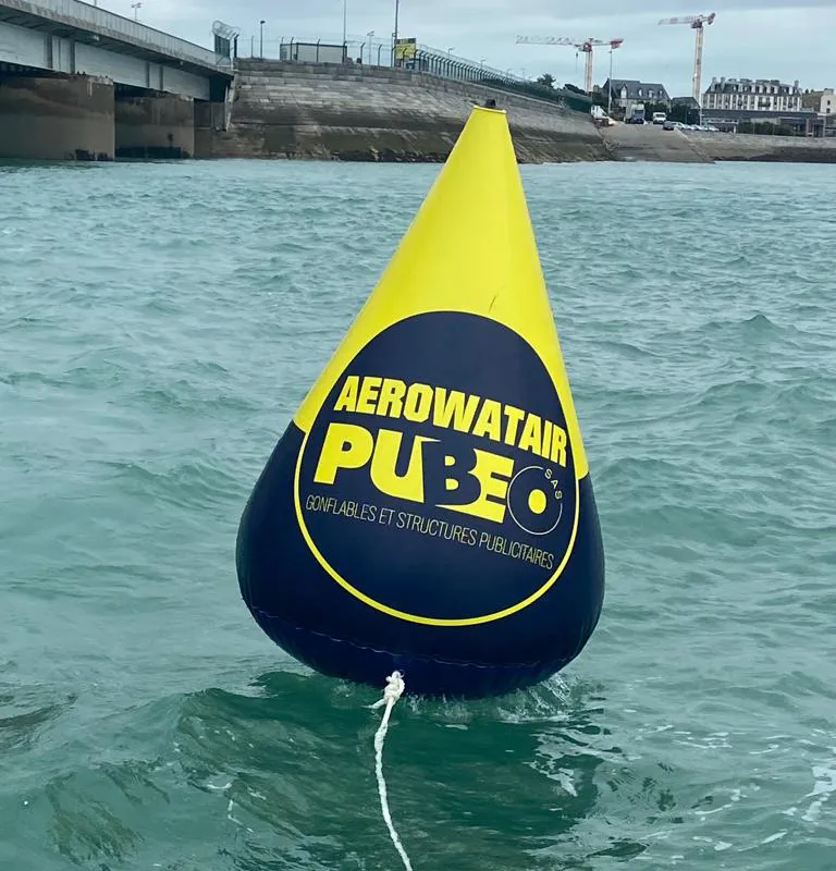 Produit de signalétique sur eau publicitaire pour des évènements