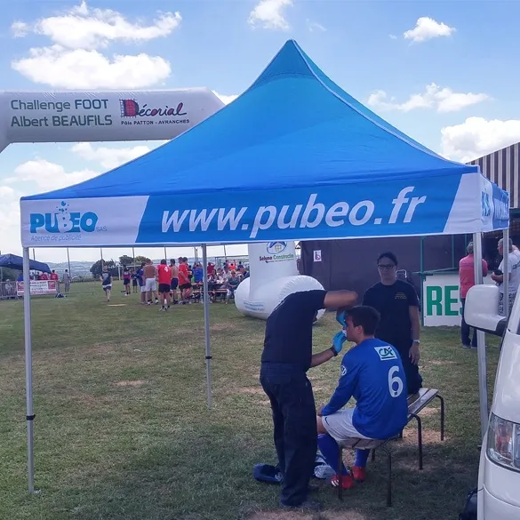 Tente pliante aluminium personnalisée pour événements professionnels