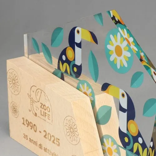 Trophée en bois et plexiglass GREEN CAST  personnalisable