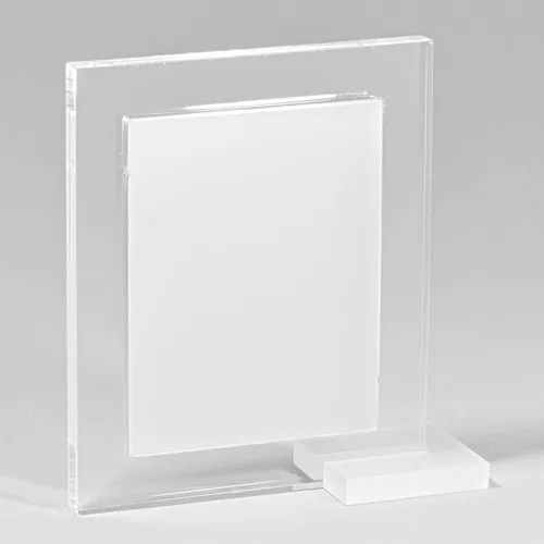 Trophée en plexiglass personnalisable