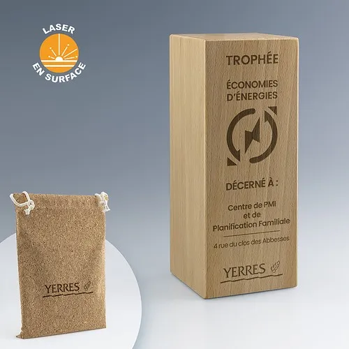 Trophée rectangulaire en bois